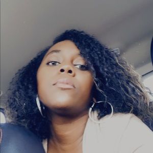 Meet your Posher, Rashida